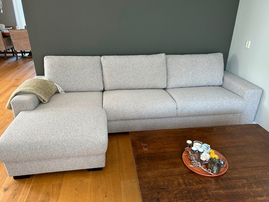 Gloednieuwe beige driezitsbank Florance met long chair, Ophalen, Comforabele familiebank, eigentijds design, 75 tot 100 cm, Rechte bank