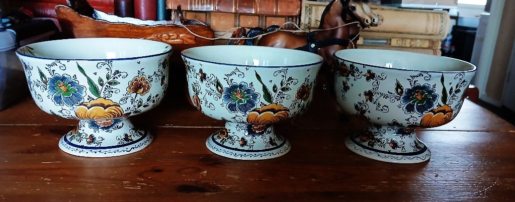 Delfts blauw polychroom Florial schaal op voet pot 3 stuks, Ophalen of Verzenden