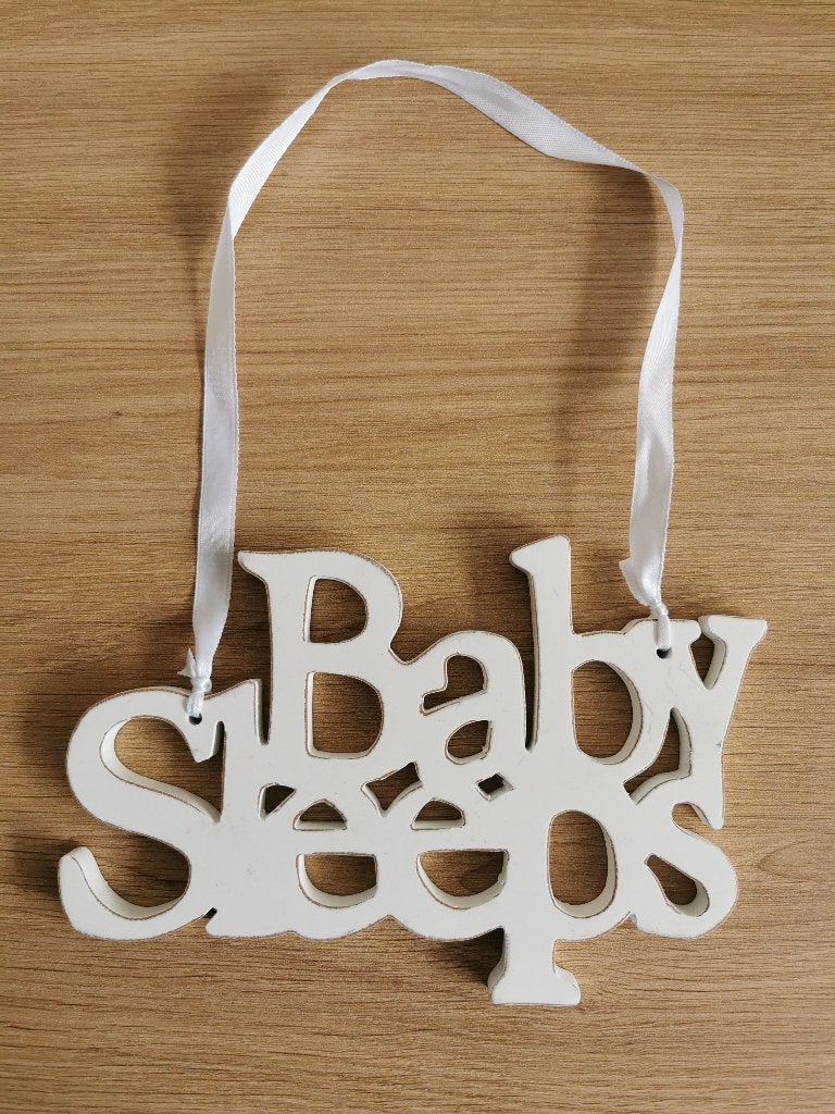 1 .. Riviera Maison ; baby sleeps, Huis en Inrichting, Woonaccessoires | Wanddecoraties, Ophalen of Verzenden, Zo goed als nieuw