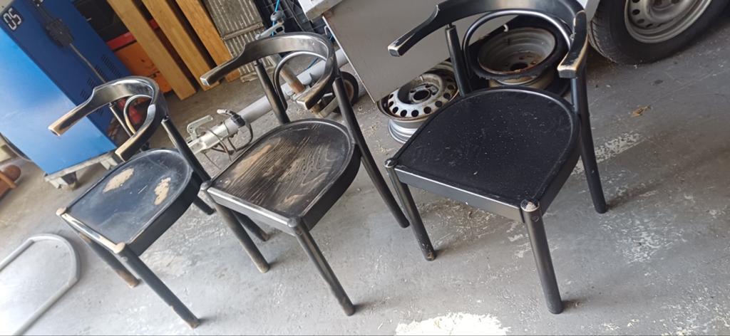 Div stoelen, Ophalen