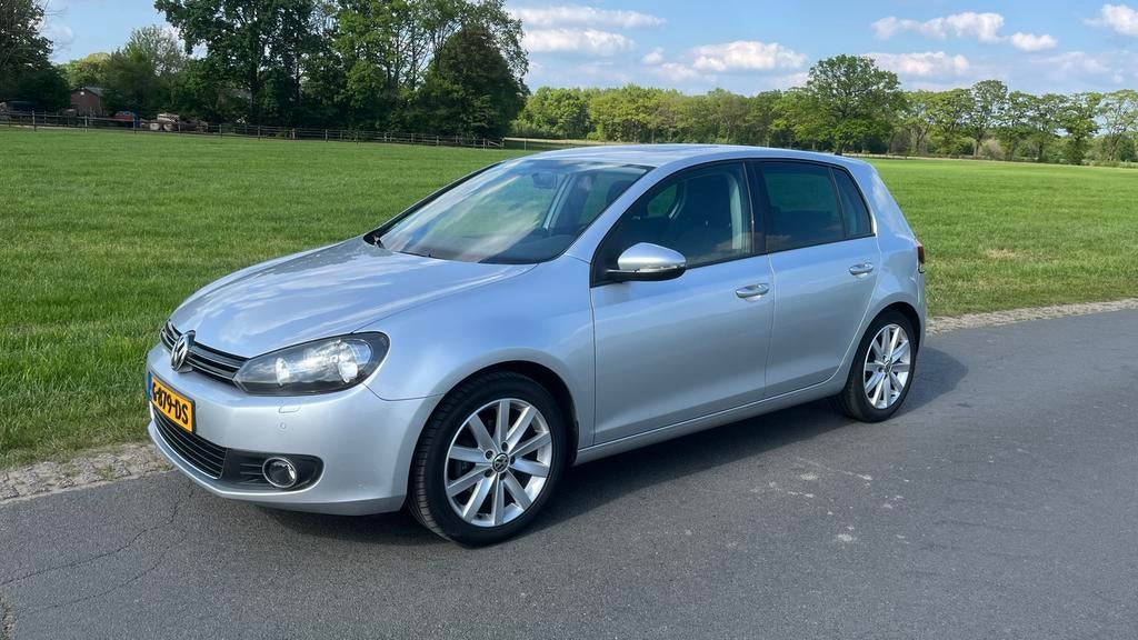 Volkswagen Golf 2.0 TDI 110 pk Grijs schuifdak APK 30.06.27, Voorwielaandrijving, 4 cilinders, 1239 kg, Particulier