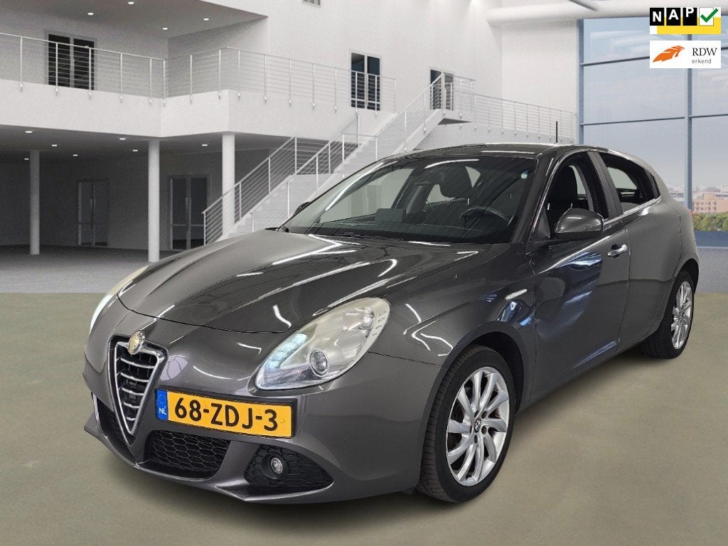 Alfa Romeo Giulietta 1.6 JTDm Business Executive, Voorwielaandrijving, Euro 5, Gebruikt, 4 cilinders