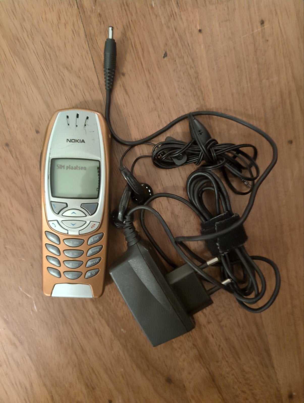 Nokia 6310 met oortje en lader, Ophalen of Verzenden, Refurbished, Roze, Zonder simlock