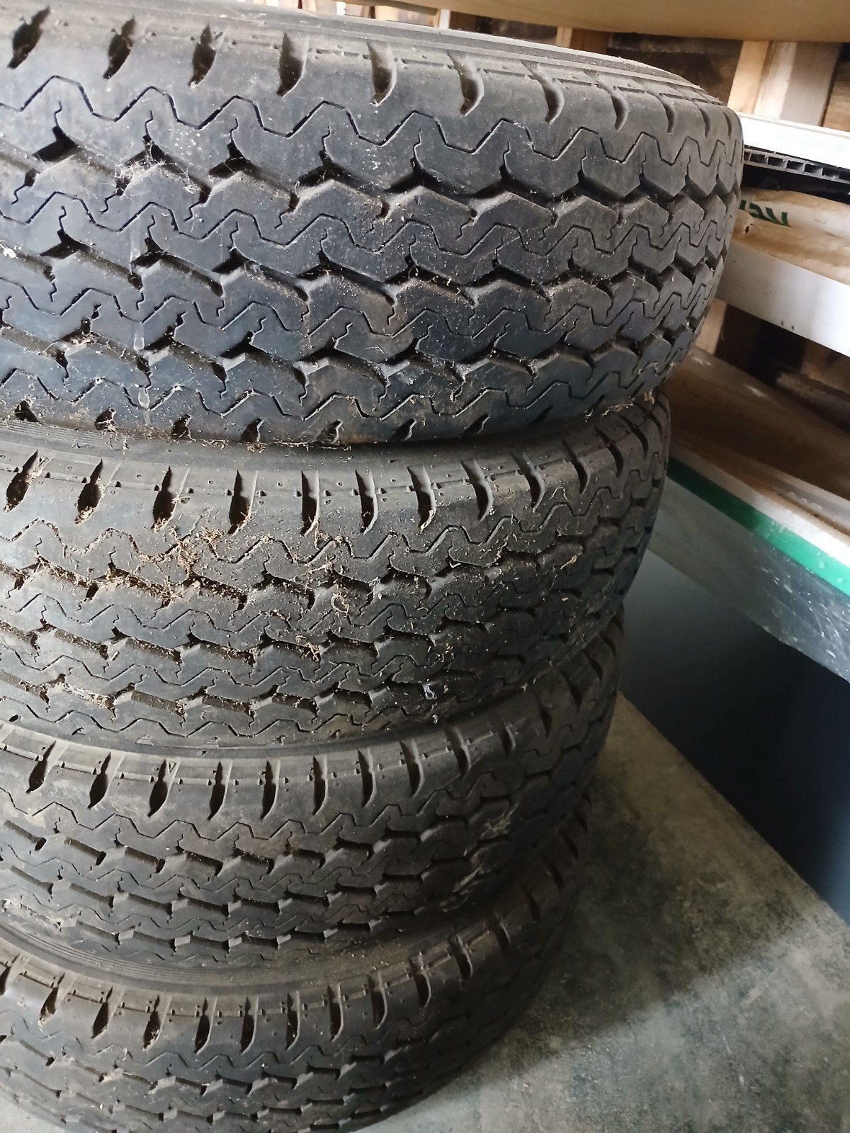 Gebruikte 185R14C banden met velgen, Ophalen, Gebruikt
