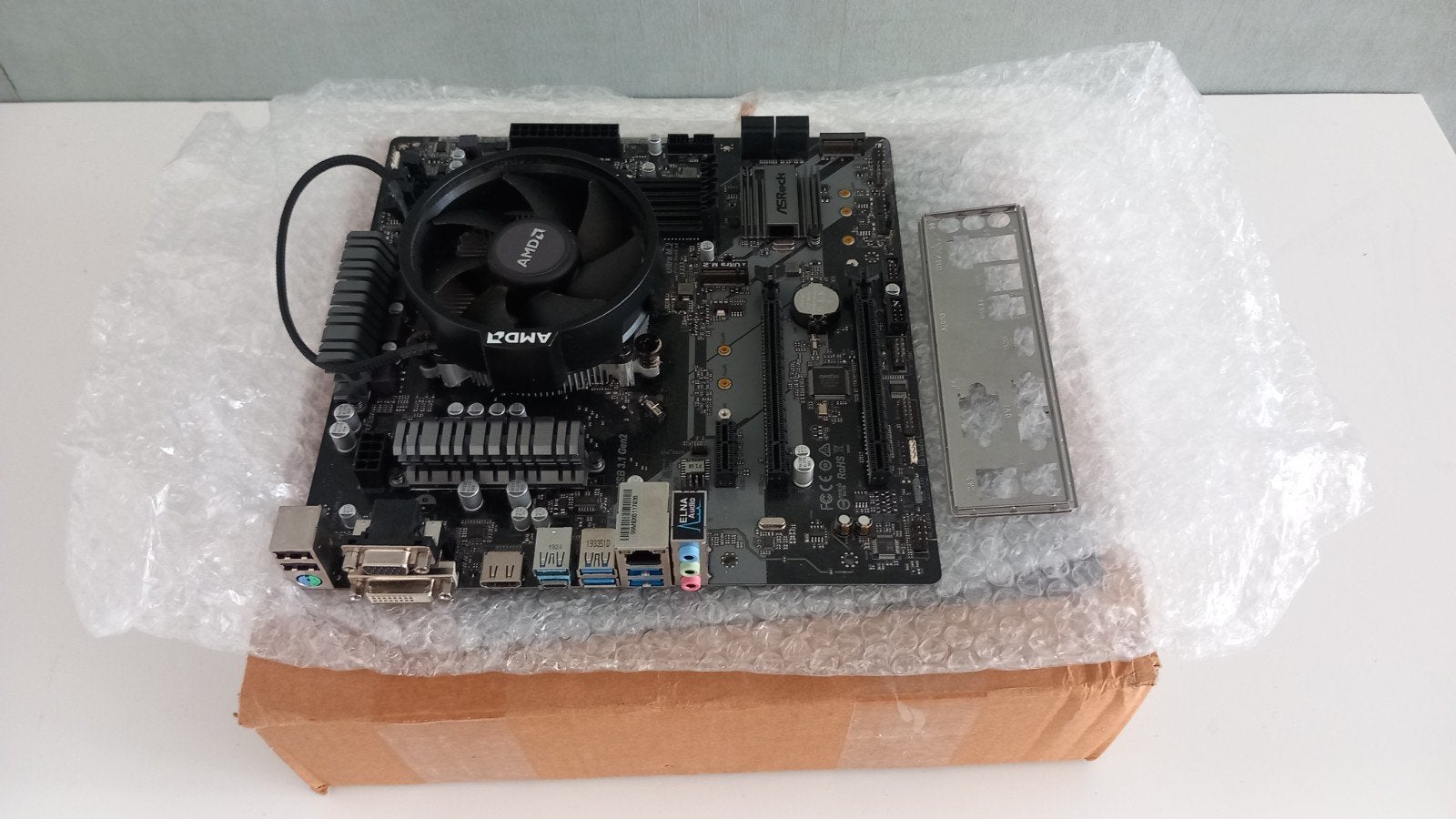 Mobo CPU Cooler Set: ASRock B450M Pro4 & Ryzen 5 2600, Computers en Software, Ophalen of Verzenden