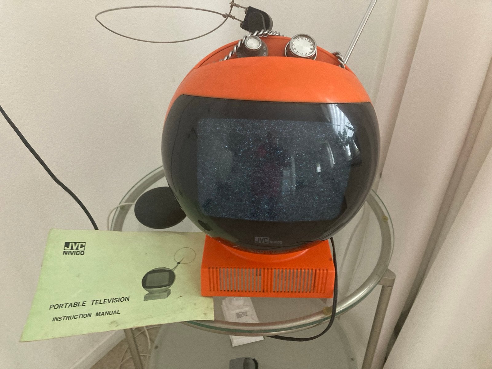 JVC Nivico 3240EU Draagbare Televisie - Vintage Bol TV, Ophalen of Verzenden, Gebruikt, Minder dan 40 cm, Overige merken