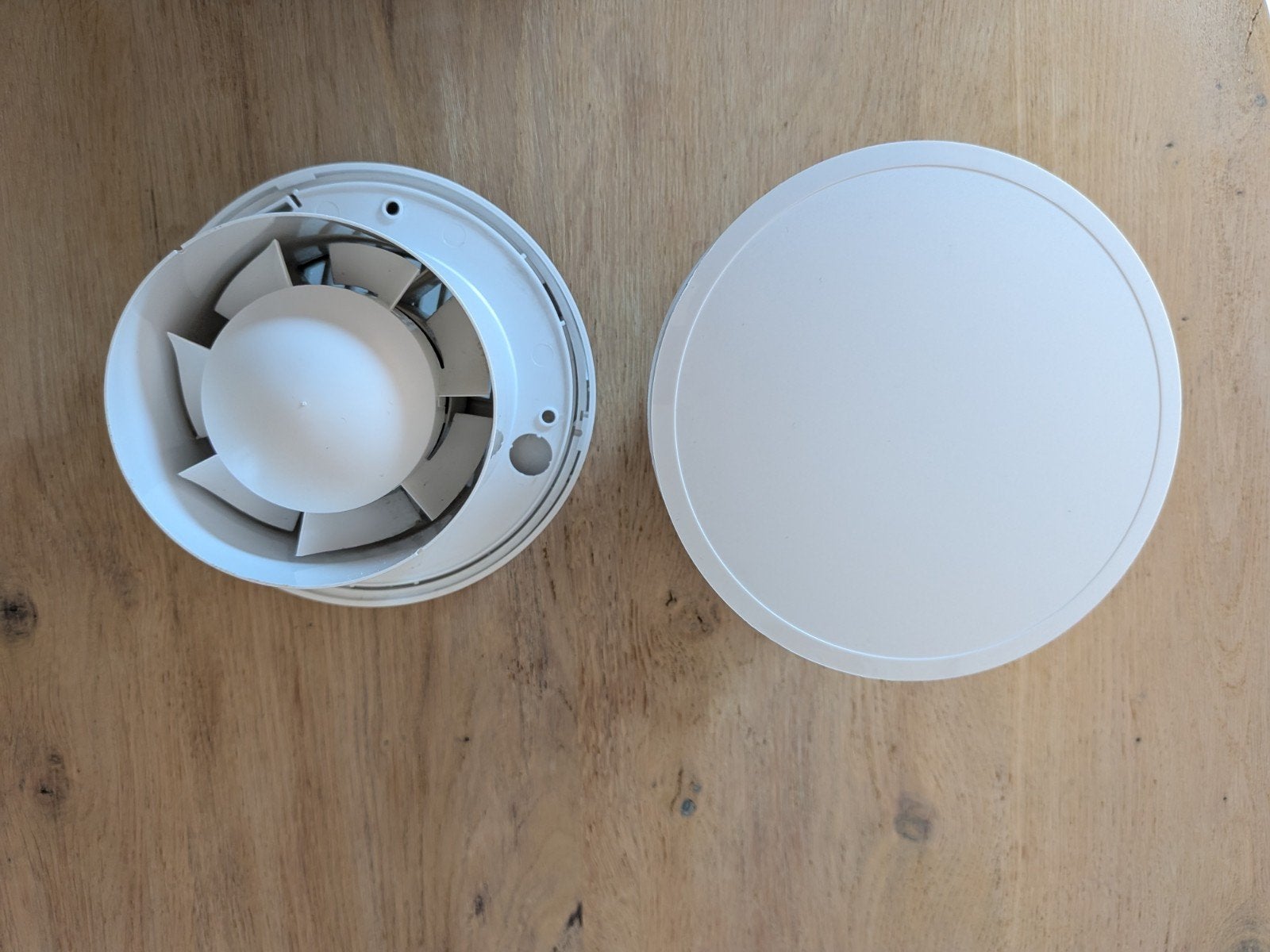 Zgan 2x 100m³/u afzuigventilator voor Douche/WC, 10cm diamet, Ophalen of Verzenden, Zo goed als nieuw, Afzuiger