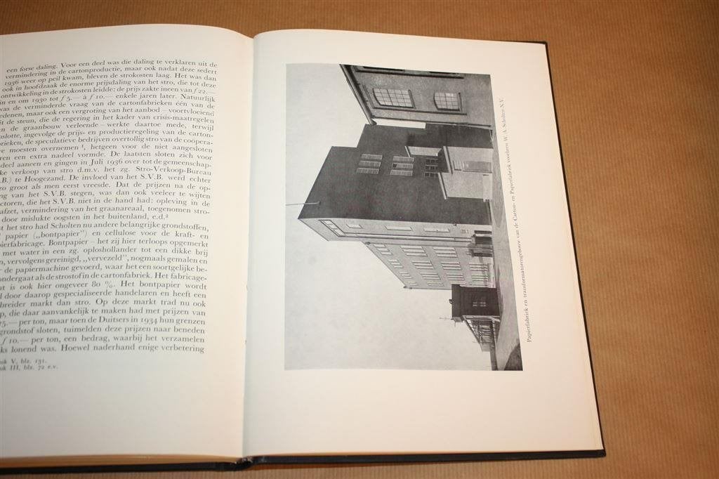 De carton- en papierfabriek voorheen W.A. Scholten...., Boeken, Geschiedenis | Stad en Regio, Verzenden, Gelezen