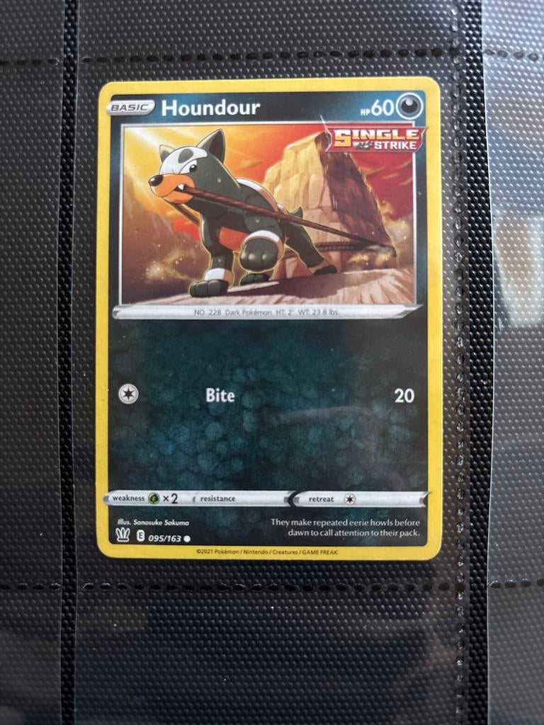 Pokémon kaart Houndour 095/163 Battle Styles, Ophalen of Verzenden, Zo goed als nieuw, Losse kaart