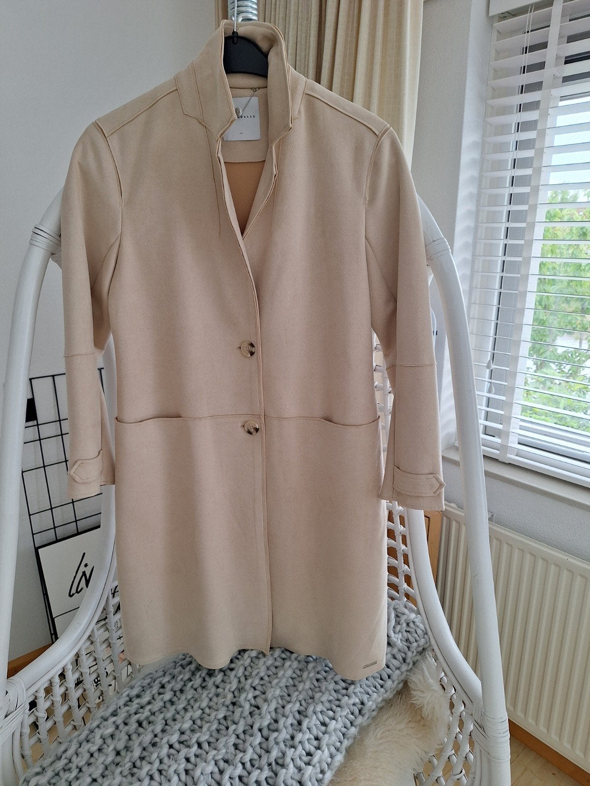 jas, Ophalen of Verzenden, Zo goed als nieuw, Maat 38/40 (M), Beige