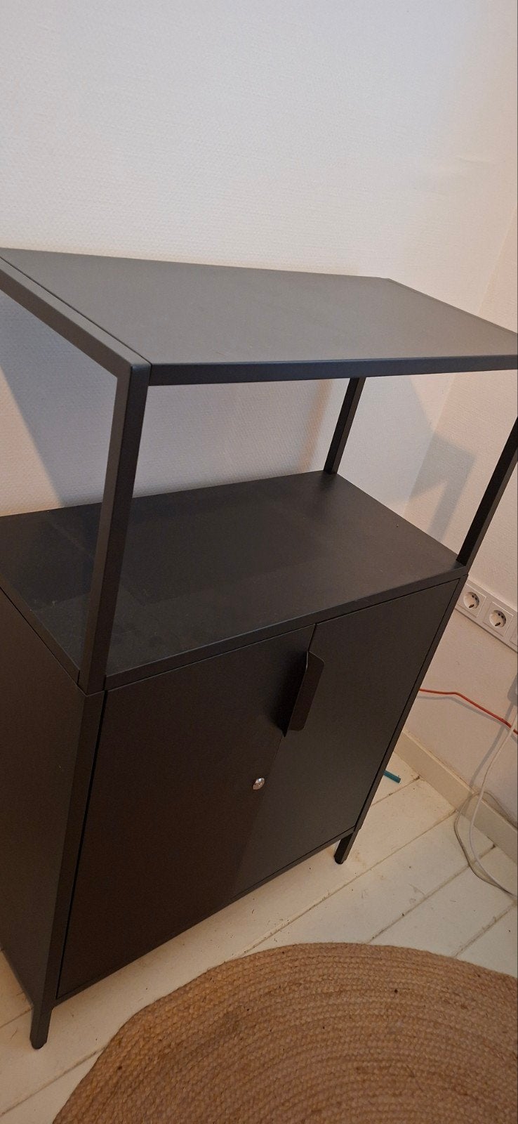 IKEA metalen kast - Zwart, met open vak en deurtjes, Ophalen, Gebruikt