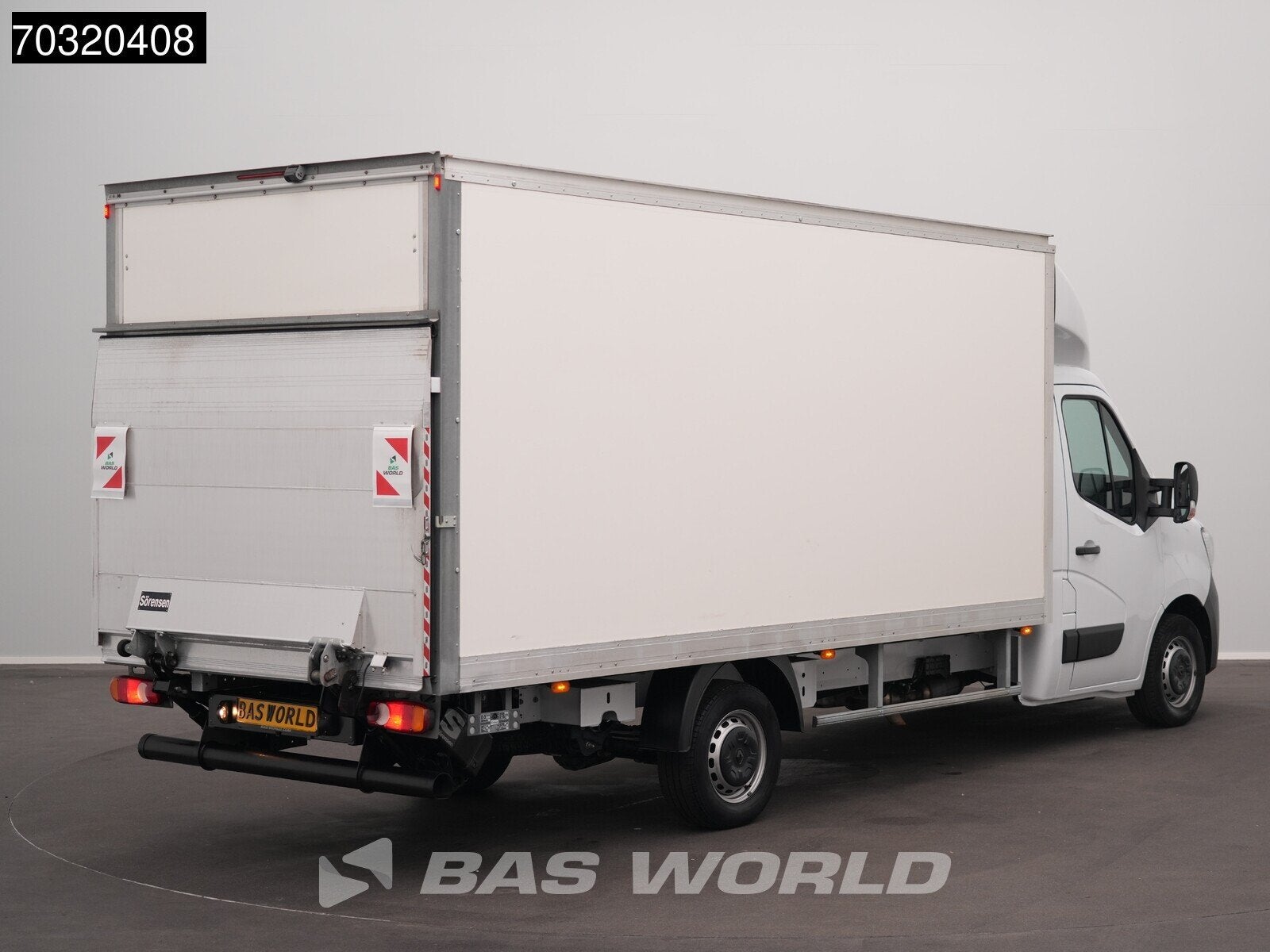 Renault Master 145PK Laadklep Bakwagen LED Navi Airco Cruise, 145 pk, Stof, Gebruikt, Euro 6