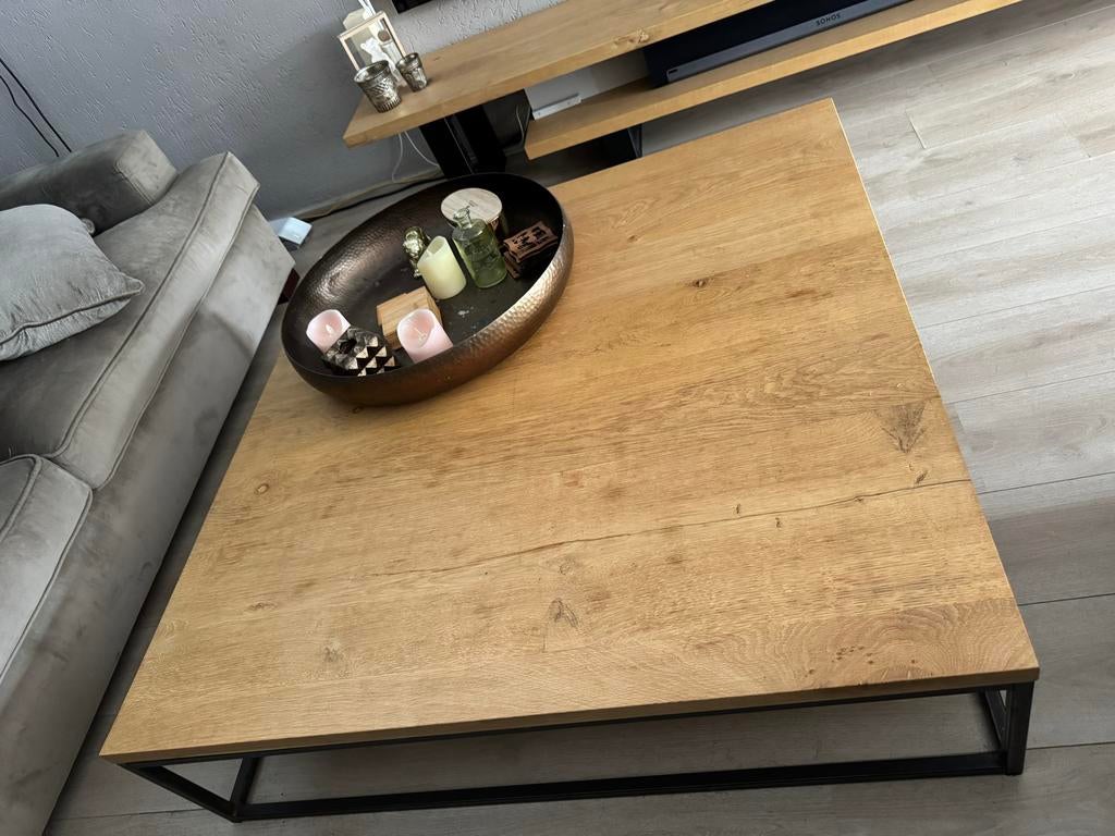 Salontafel met houten blad en metalen onderstel, Ophalen, Gebruikt, Vierkant, Minder dan 50 cm