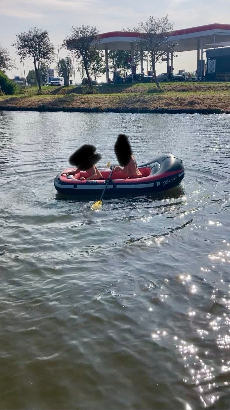 Rubberbootje met 2 bijbehorende peddels, Ophalen, Gebruikt, Motorboot