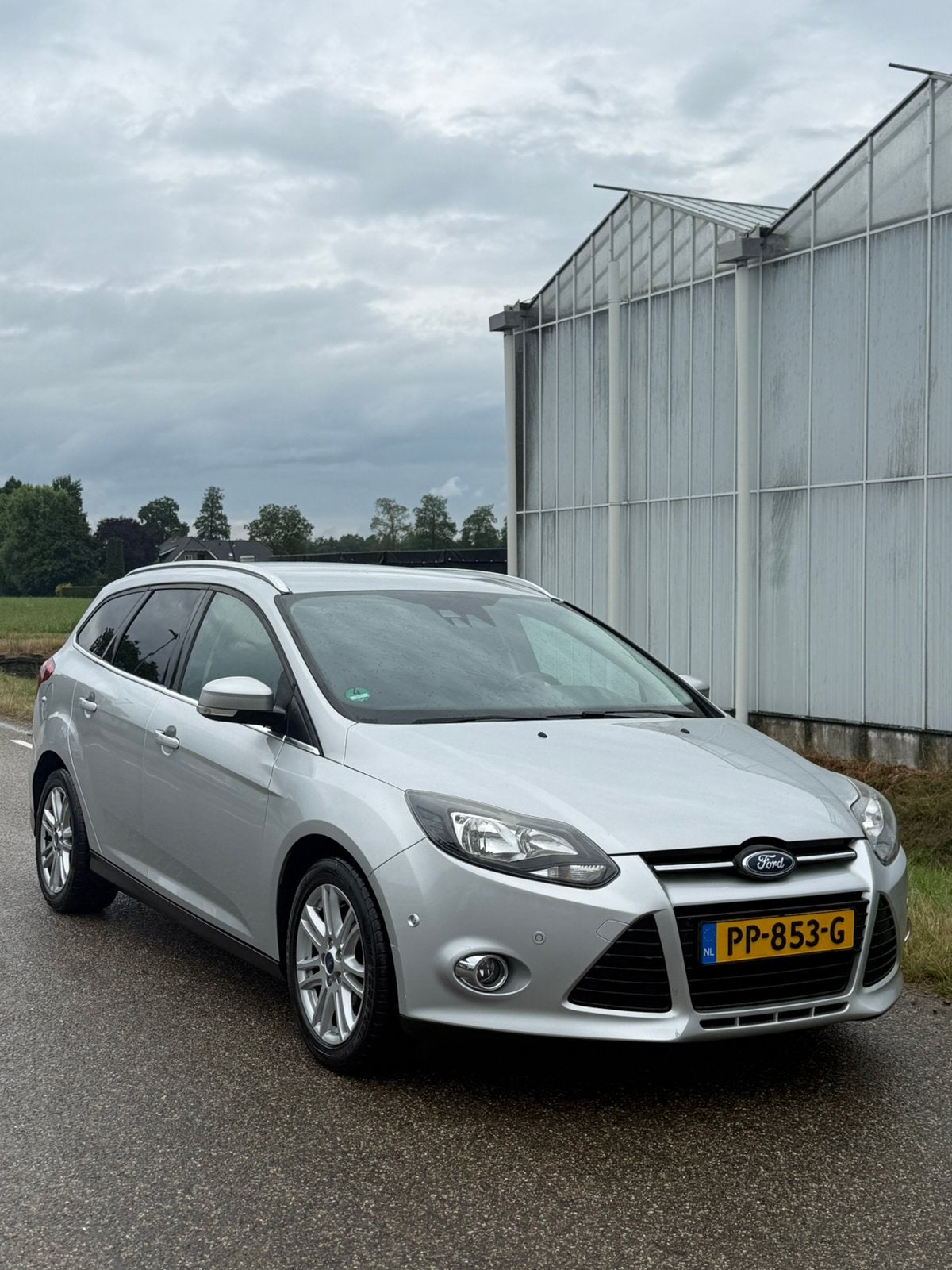Ford Focus 1.0 Ecoboost 92KW Wagon 2014 Grijs, 125 pk, Handgeschakeld, 1216 kg, Particulier