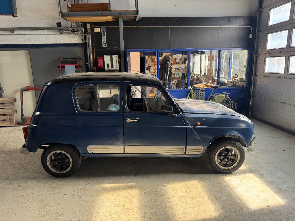 Renault 4 R4 INRUIL MOGELIJK  APK JUNI  2028, Auto's, Oldtimers, Renault, Particulier, Te koop, Benzine