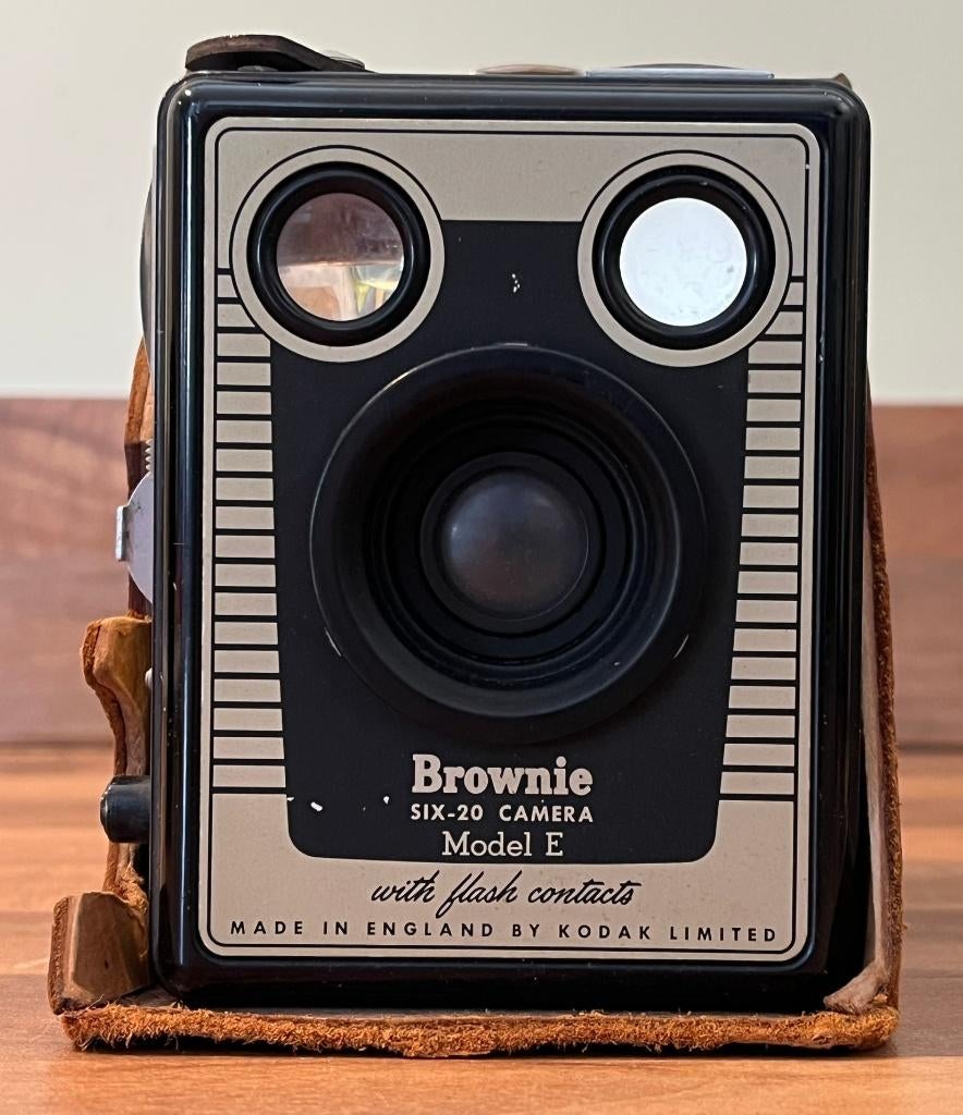 Kodak Brownie SIX-20 camera Model E, Ophalen of Verzenden, Gebruikt, Compact, Kodak