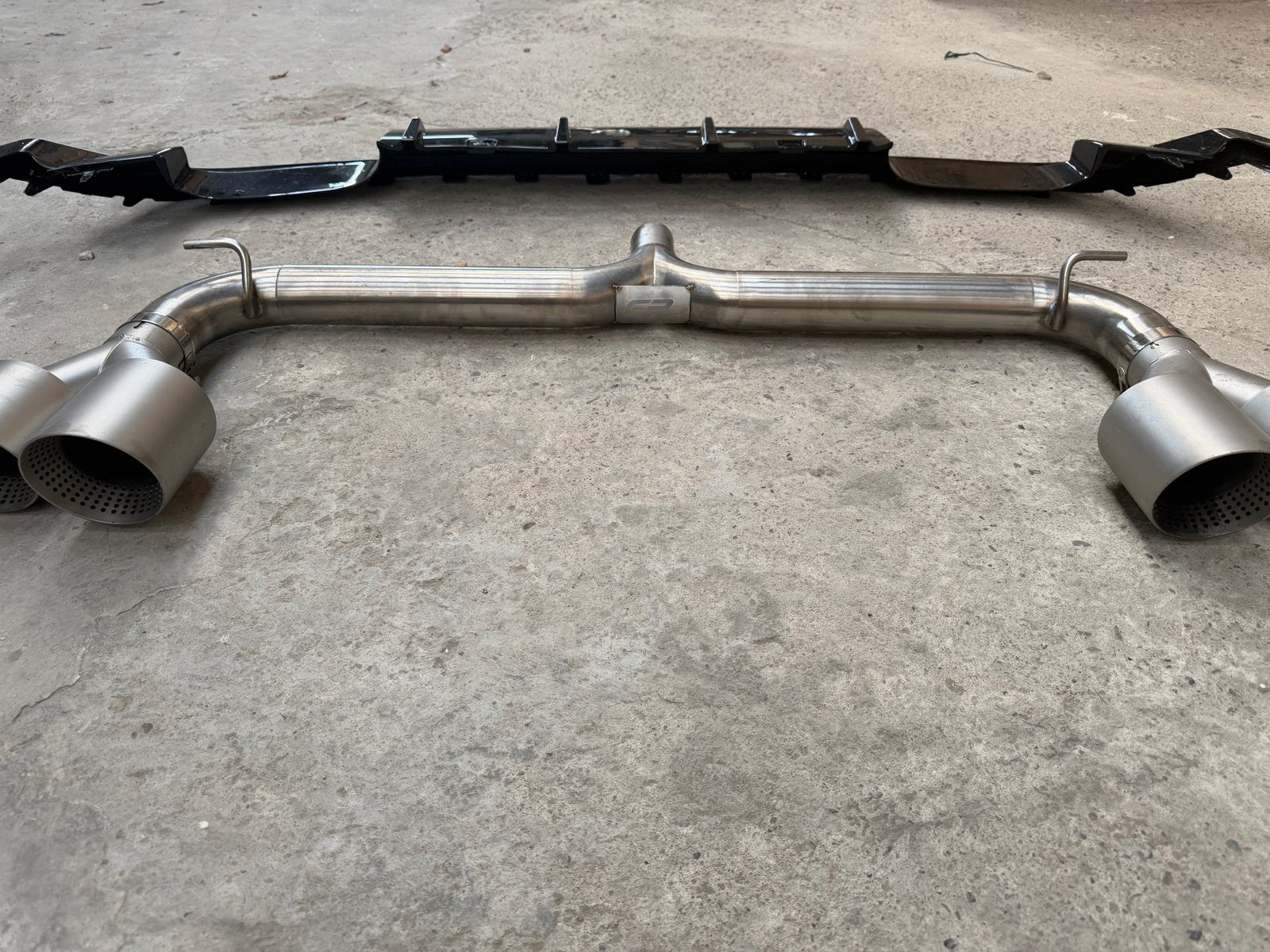 Akrapovic uitlaat voor Golf 7.5 R - Origineel, Auto-onderdelen, Ophalen of Verzenden, Gebruikt, Volkswagen