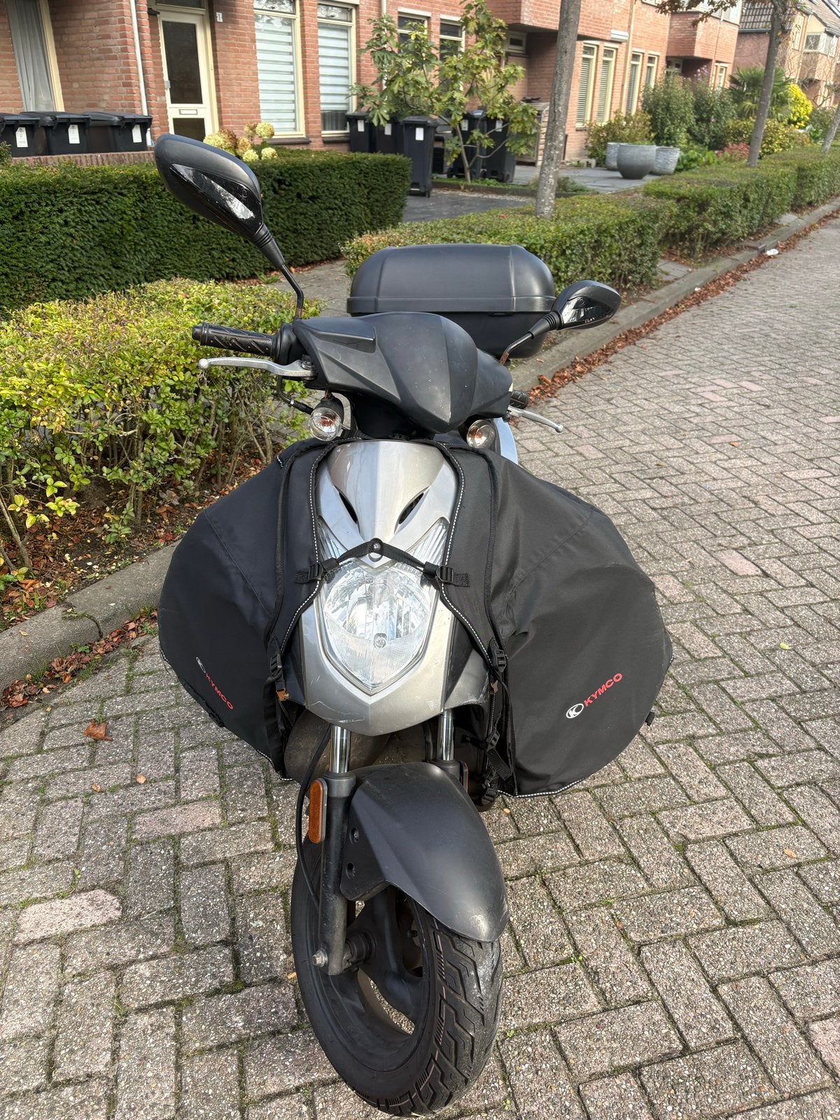 Kymco Agility 50 (2010) incl. accessoires en 2 helmen, Ophalen, Gebruikt, Agility, Benzine