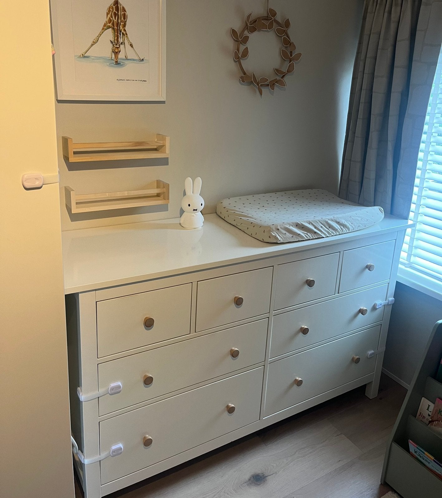 IKEA Hemnes Commode/Kast met aangepaste handgrepen, Ophalen, Gebruikt, 50 tot 70 cm, 100 cm of meer
