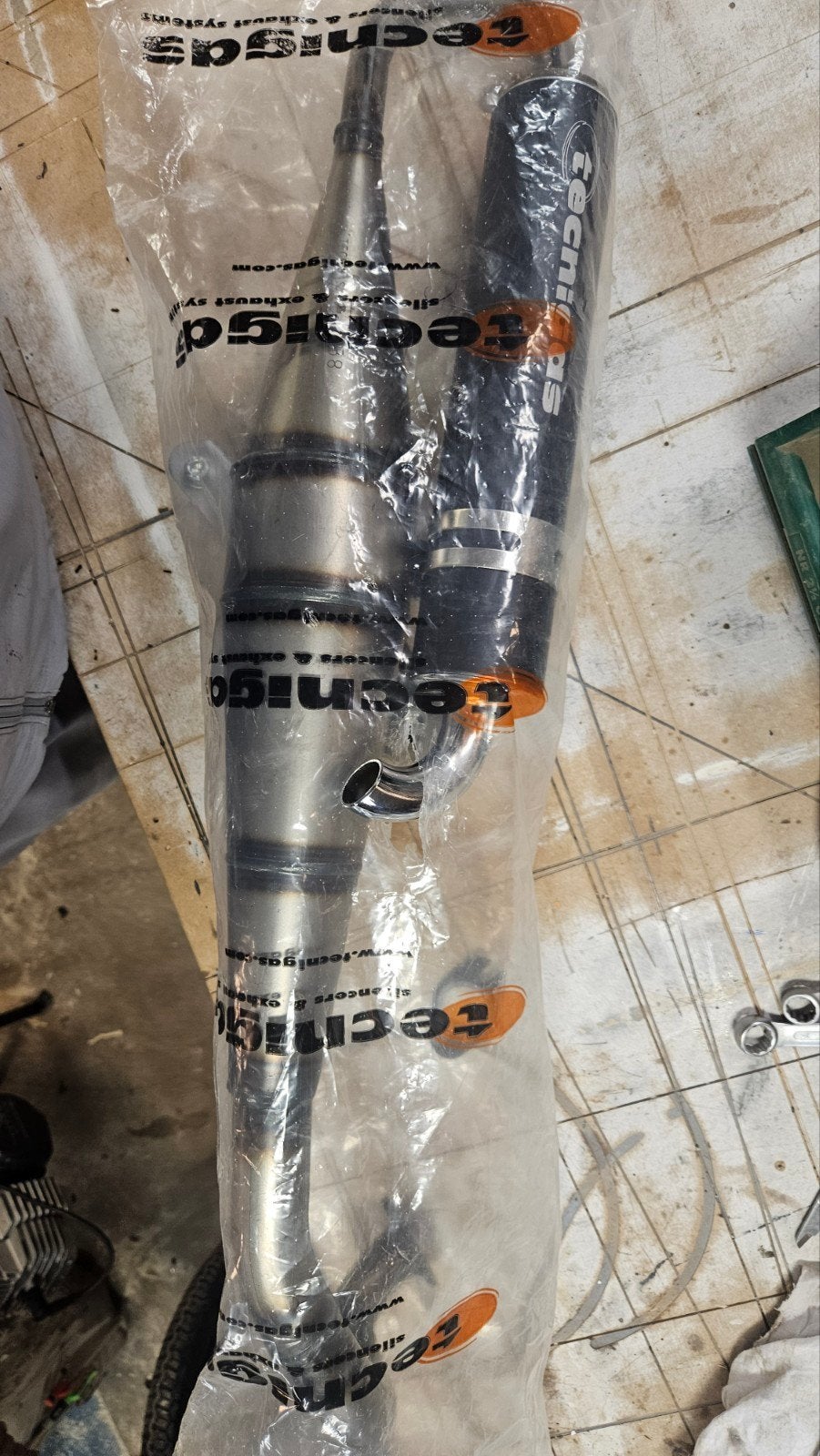 Nieuwe Technigas uitlaat voor scooter/brommer, Ophalen, Nieuw, Uitlaat