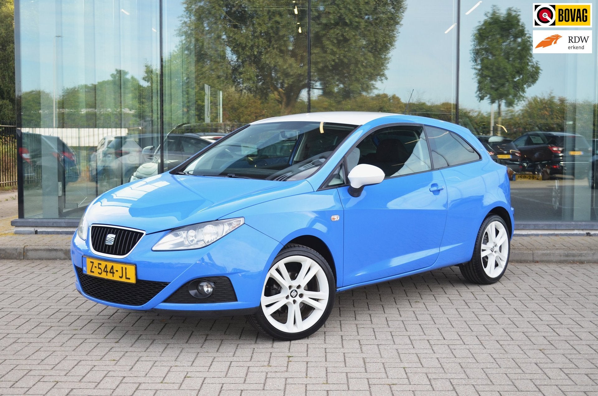 Seat Ibiza SC 1.4 Reference | Bluetooth | Airco | Scherm, Auto's, Voorwielaandrijving, Zwart, 4 cilinders, Blauw