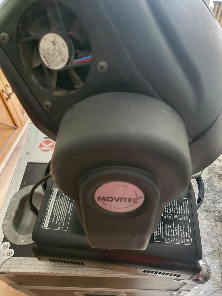 Movitec WL 250 movinheads in flightcase, Ophalen, Gebruikt, Licht, Geluidgestuurd