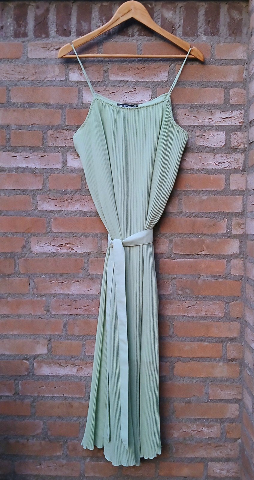 Pistache groene zomerse plissé avond japon Guts & Gusto M 38, Kleding | Dames, Jurken, Maat 38/40 (M), Guts & Gusto, Ophalen of Verzenden