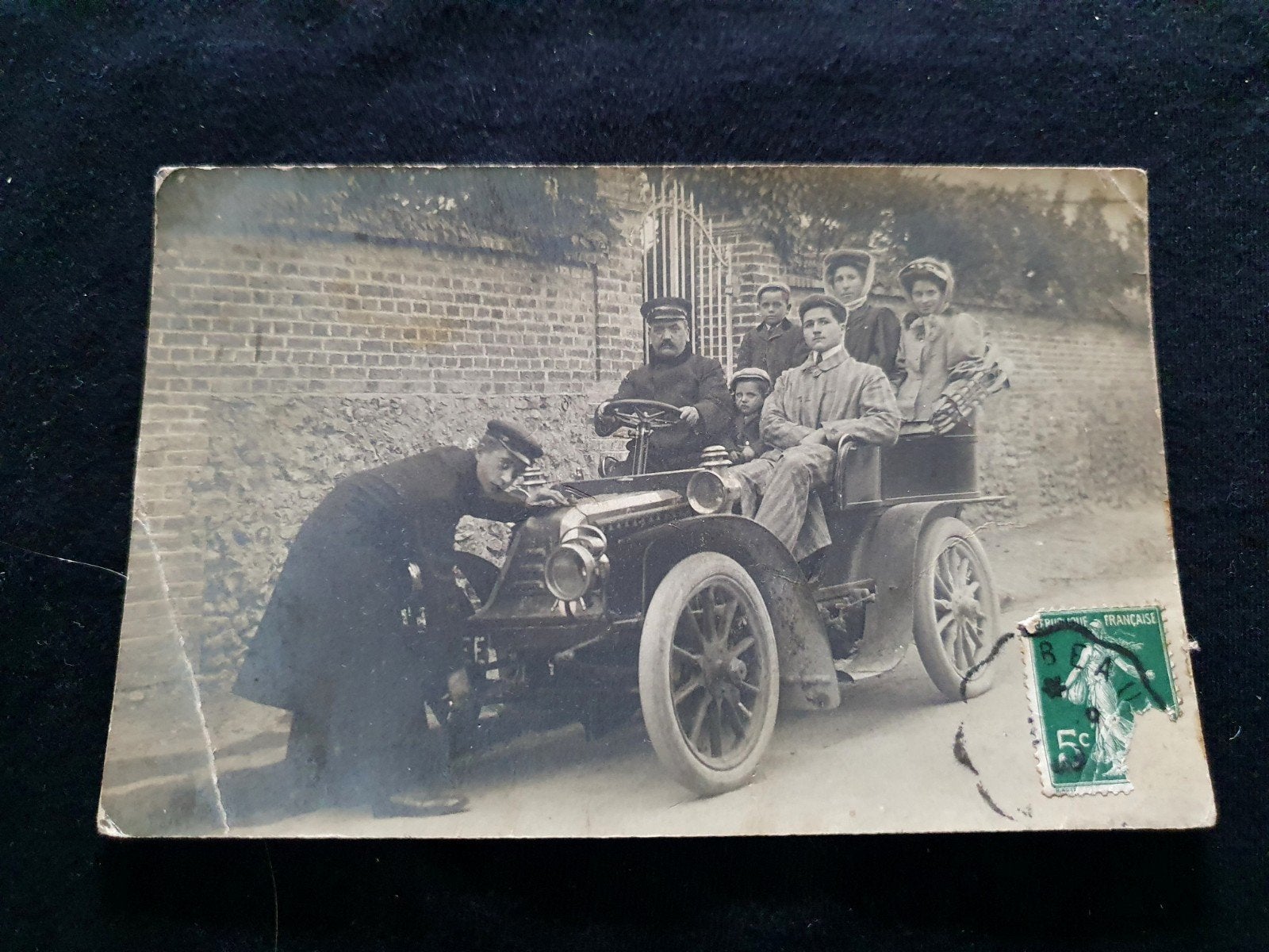 Antieke  franse ansichtkaart met auto, Ophalen of Verzenden, Voor 1920, Gelopen, Voertuig