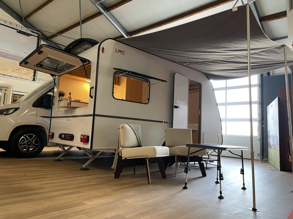 LMC E:dero 400C VERKOCHT, Caravans en Kamperen, Schokbreker, Tot en met 2, Bedrijf, Overige typen