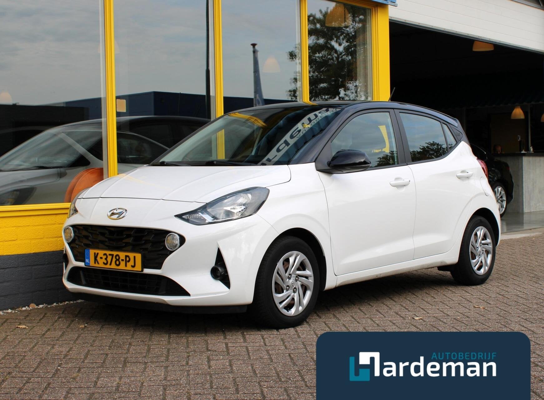 Hyundai i10 1.0 Comfort Carplay Stoelverw., Voorwielaandrijving, Gebruikt, 4 stoelen, Wit