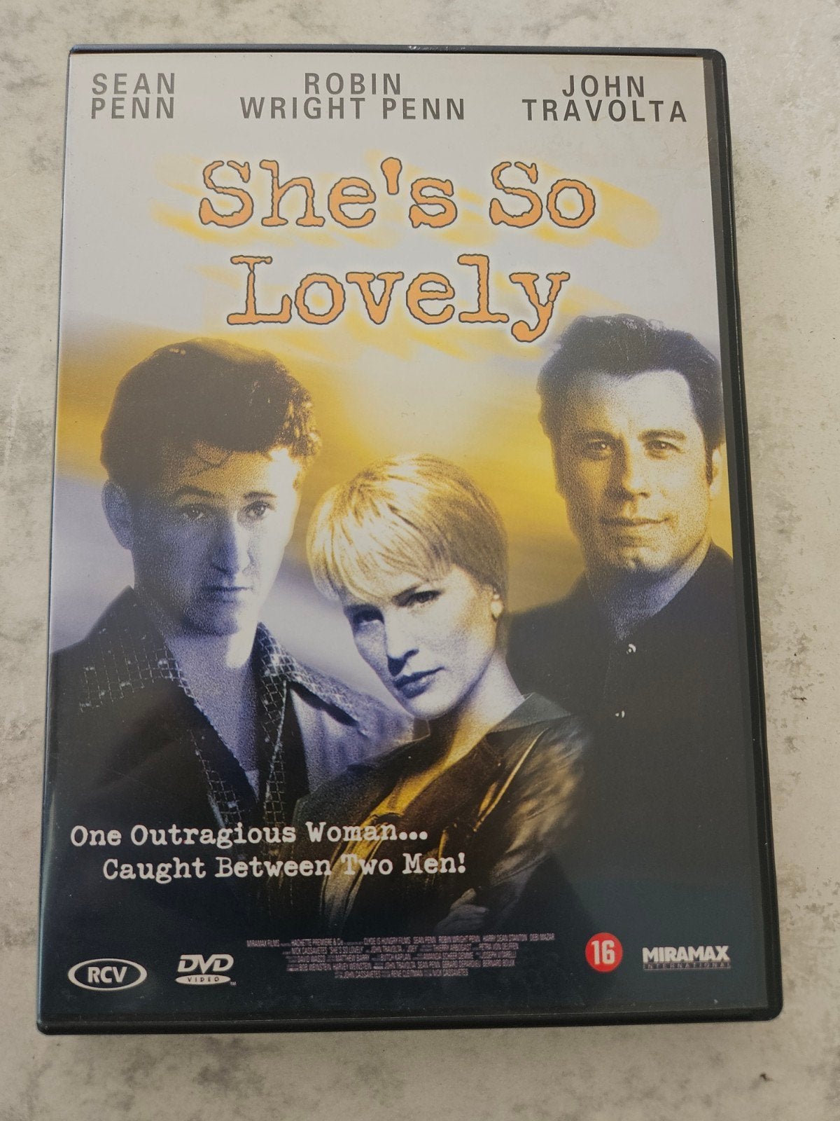 DVD - She's So Lovely (Sean Penn, Robin Wright, John Travolt, Cd's en Dvd's, Ophalen of Verzenden, Gebruikt