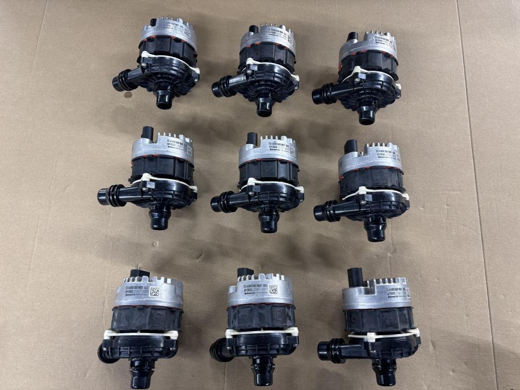 Mercedes waterpomp A0005001901 passend op meerdere types, Niet ingevuld, Mercedes-Benz, Niet ingevuld, Nieuw
