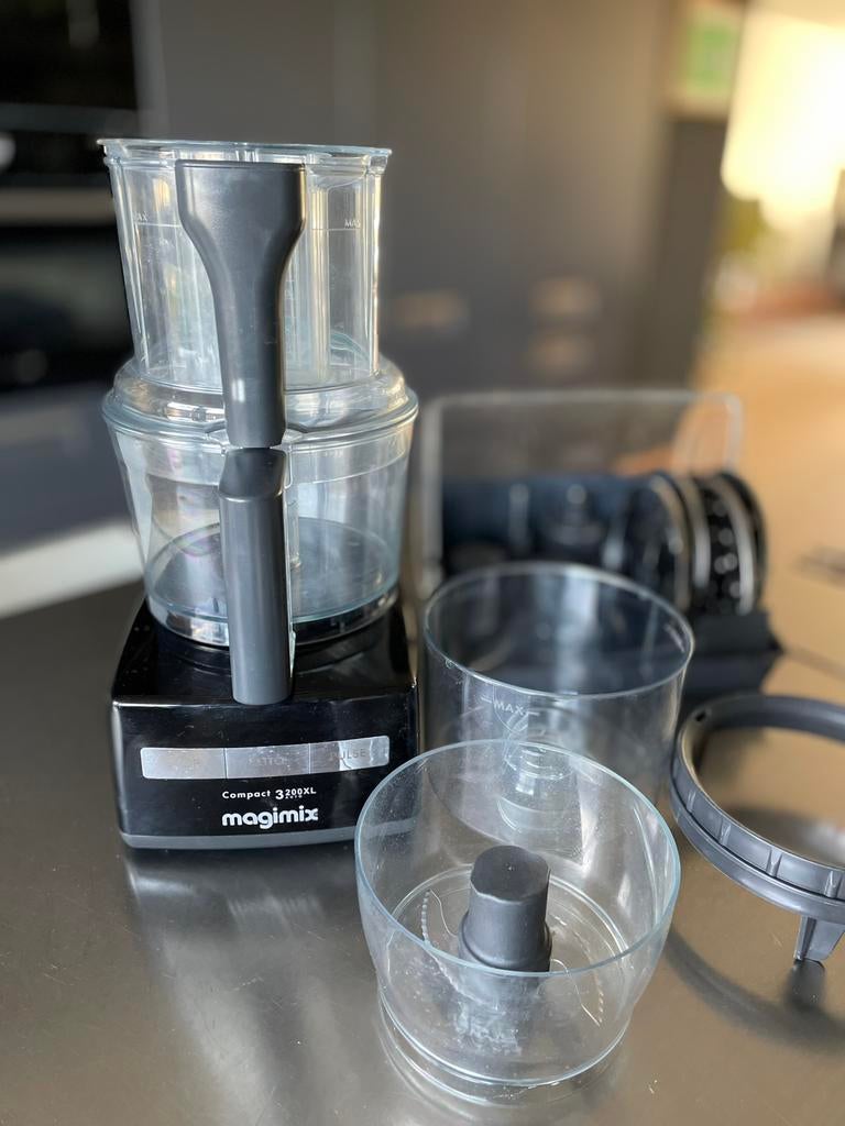Magimix 3200xl, 2 tot 3 liter, Ophalen of Verzenden, Zo goed als nieuw, 2 snelheden