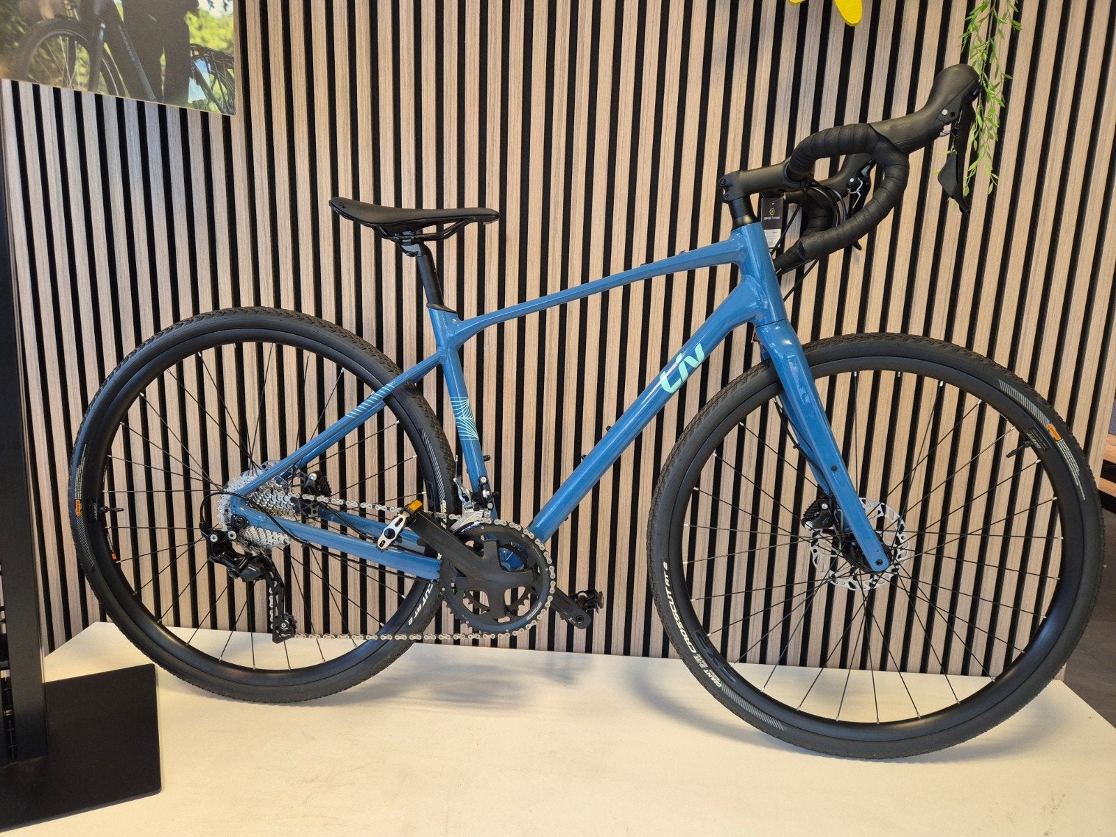 Giant Liv Devote 1 gravrlbike D M 20V Grayish Blue, Fietsen en Brommers, 28 inch, Nieuw, 15 tot 20 versnellingen, 50 tot 53 cm
