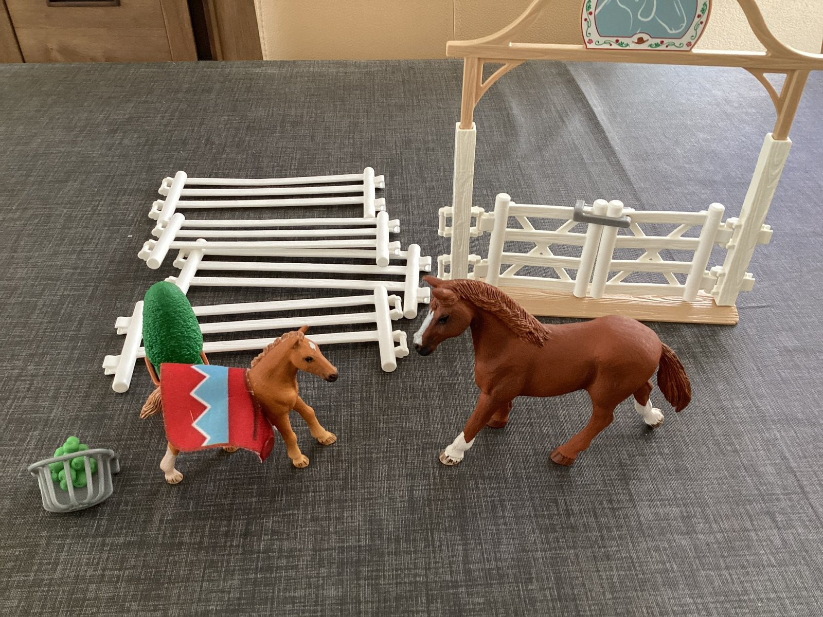 Schleich Hannah’s paarden gasten verblijf, Ophalen of Verzenden, Zo goed als nieuw, Jongen of Meisje