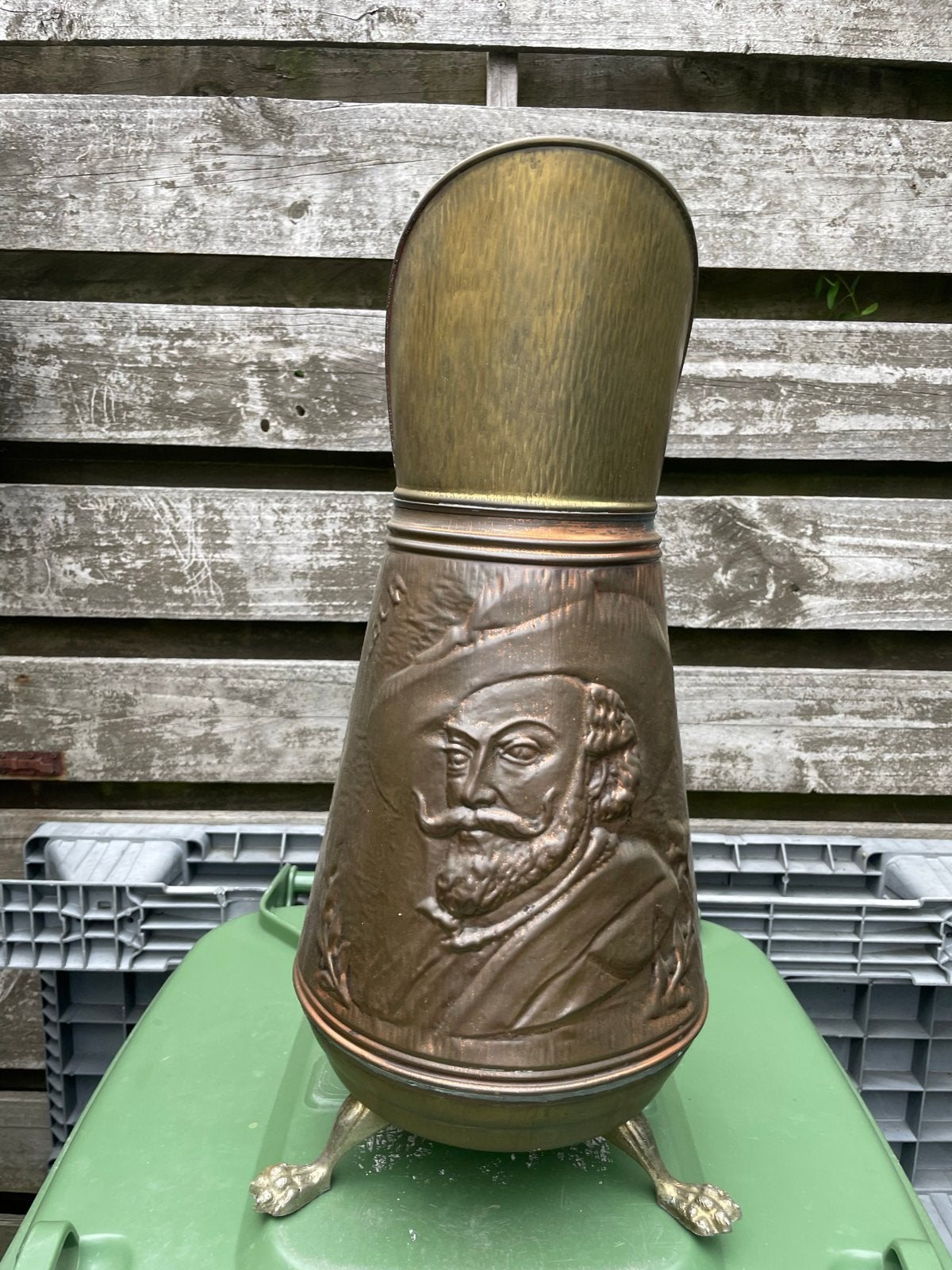 Antieke koperen kolenkit met Rembrandt reliëf, Verzenden, Koper
