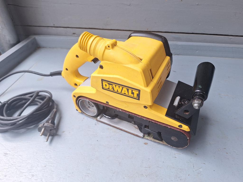 DeWalt DW650E bandschuurmachine 1100w, Ophalen of Verzenden, Gebruikt, 600 tot 1200 watt, Bandschuurmachine