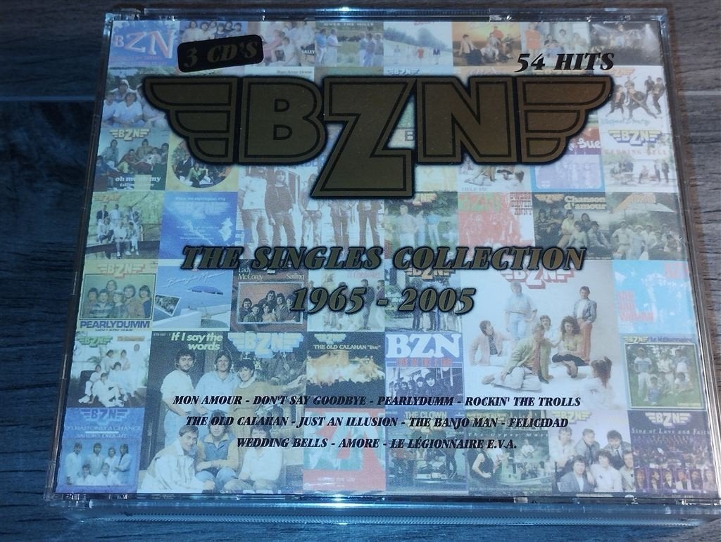 BZN - The Singles Collection 1965-2005 [3 CD], Ophalen of Verzenden, Zo goed als nieuw