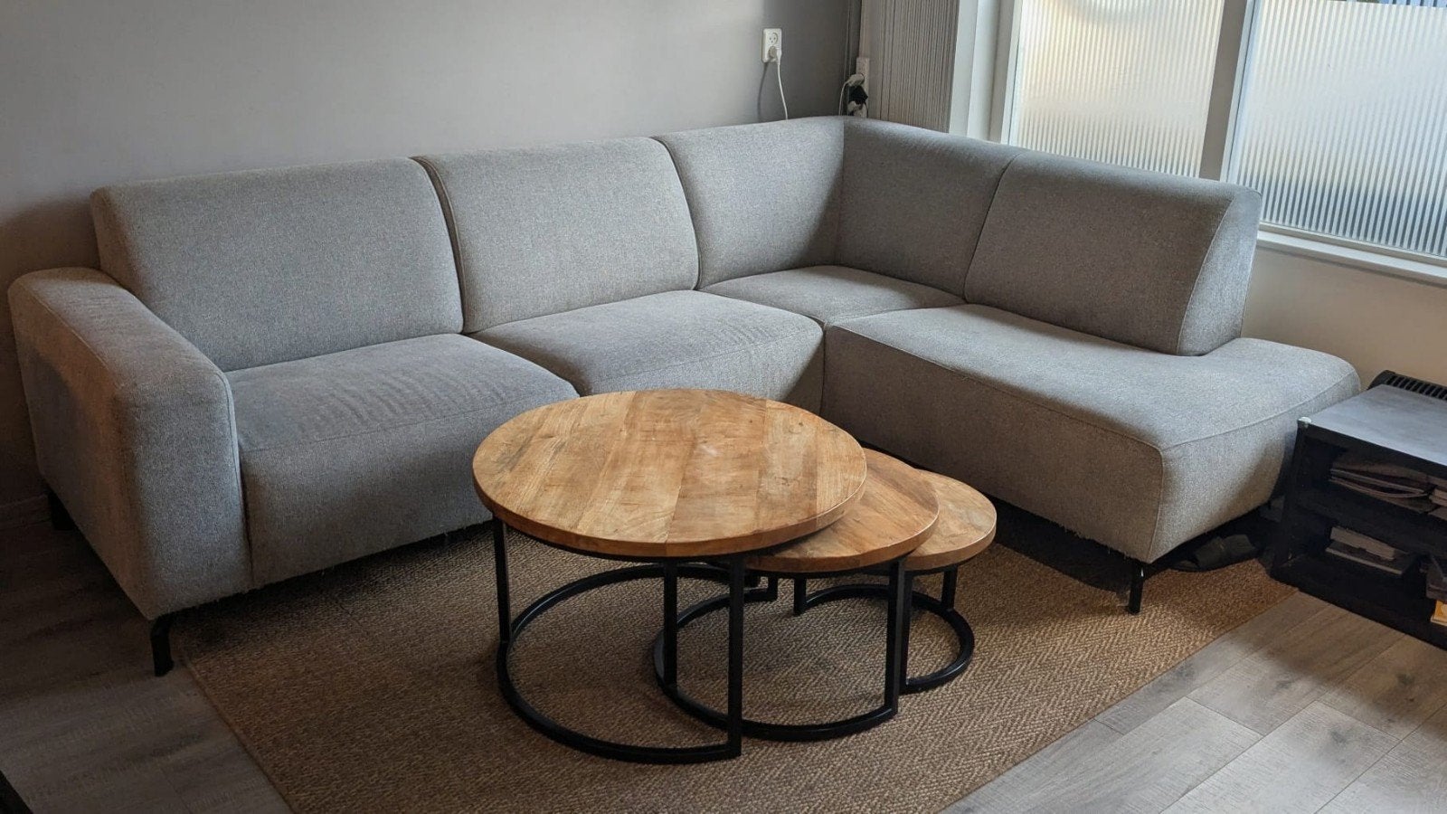 Comfortabele grijze hoekbank - Zo goed als nieuw, Ophalen, 250 tot 300 cm, Hoekbank, Zo goed als nieuw