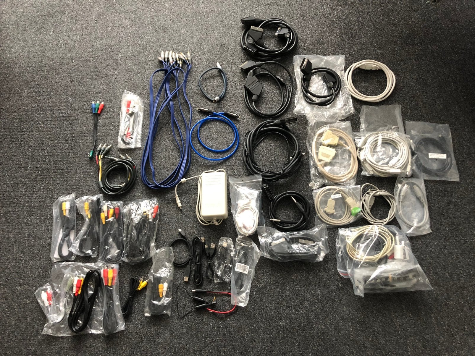 Diverse kabels/snoeren voor tv, video, audio, pc, enz., Ophalen of Verzenden, Zo goed als nieuw, Minder dan 2 meter, Overige kabels