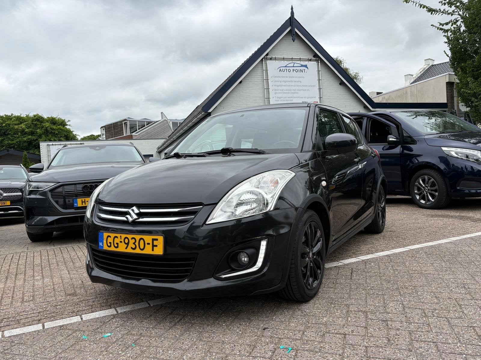 Suzuki Swift 1.2 PARKEERSCHADE/AIRCO/NAVI/SPORTPAKKET, Auto's, Euro 5, Start-stop-systeem, Gebruikt, 4 cilinders