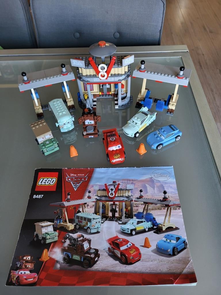 Lego Cars 8487 Flo's V8 Cafe - Compleet en in perfecte staat, Overige thema's, Lego, Ophalen of Verzenden, Zo goed als nieuw