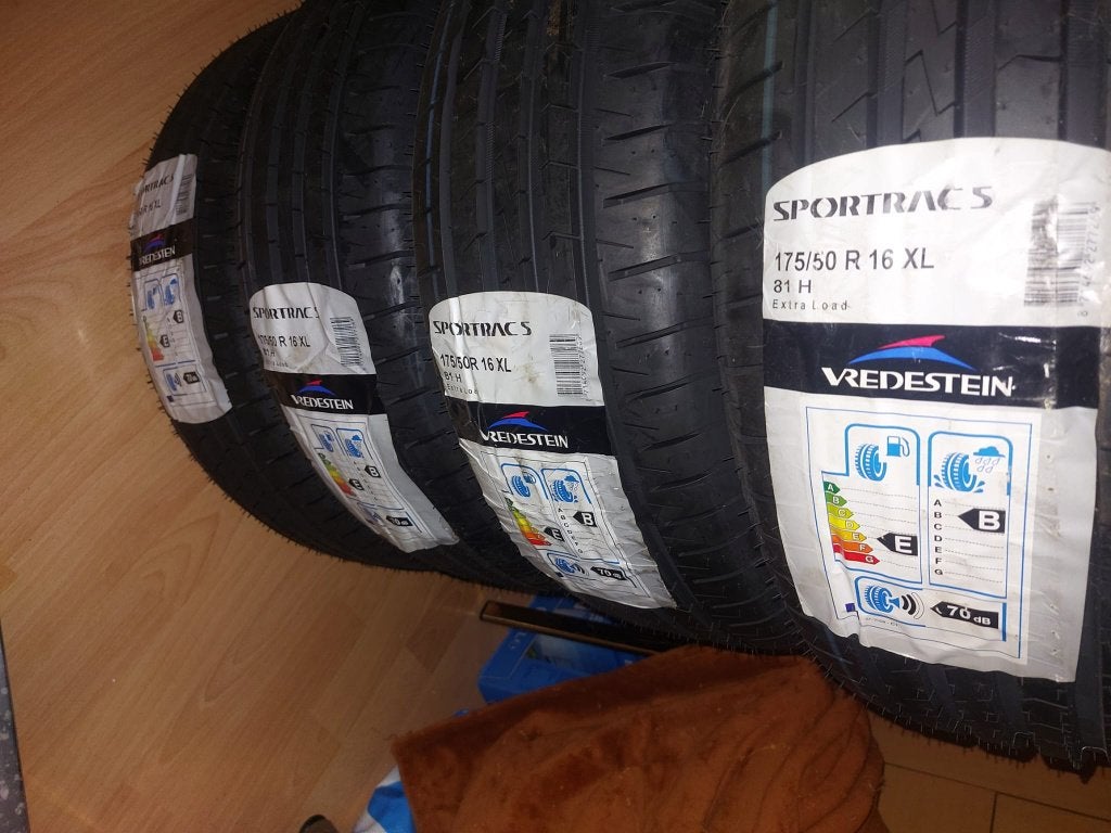 Nieuwe Vredestein banden, 16 inch, 175 mm, Nieuw, Ophalen of Verzenden