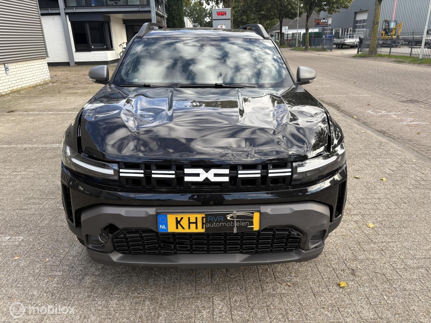 Dacia Duster 1.8 hybrid AUTOMAAT/ LEES ADVERTENTIE!, Auto's, Zwart, Duster, Zwart, Bedrijf