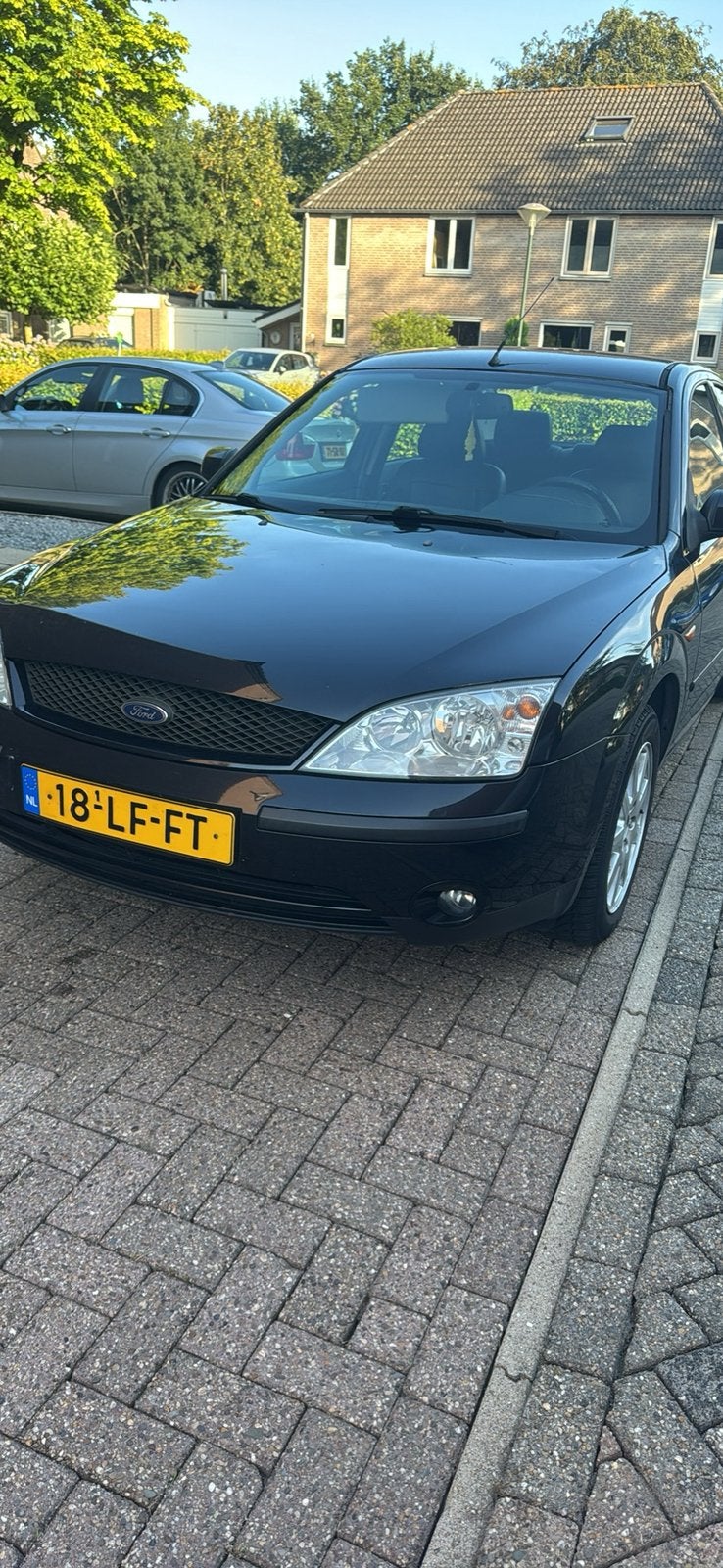 Ford Mondeo 1.8 16V 92KW Sedan 2002 Zwart, Auto's, 125 pk, 4 cilinders, Mondeo, Zwart