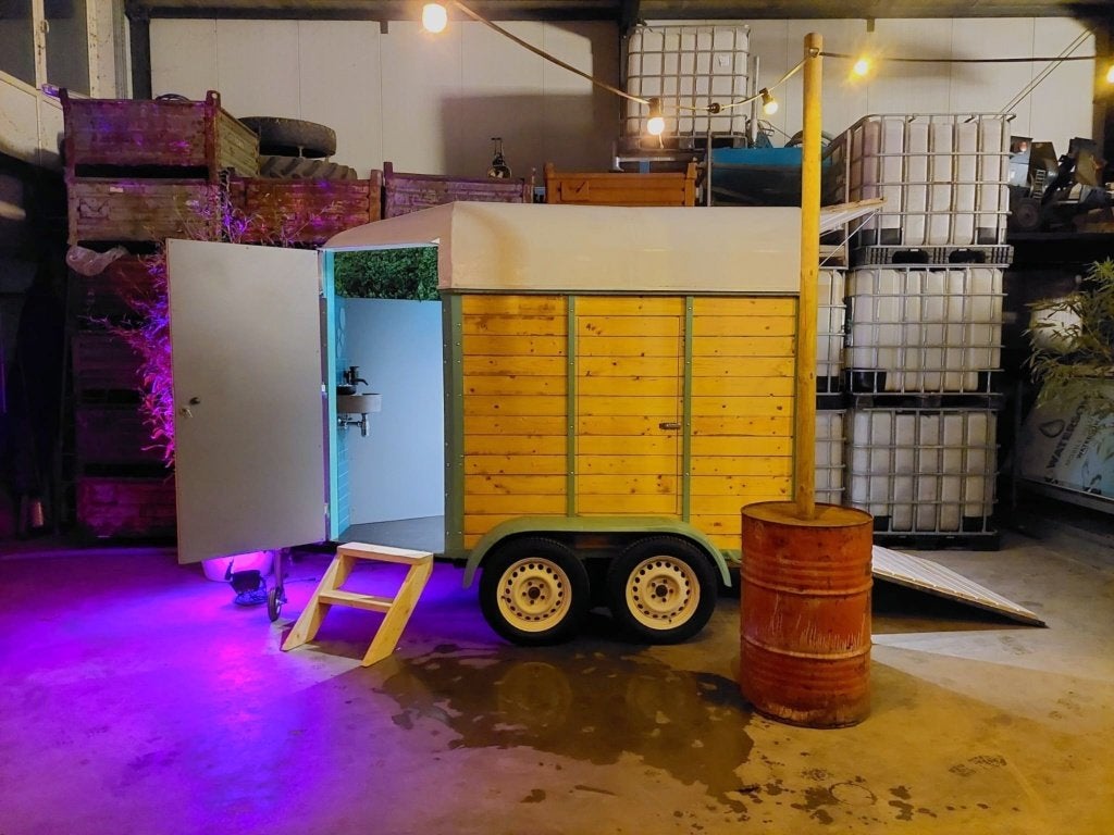 Paardentrailer Toiletwagen huren / WC wagen te huur, Ophalen, Nieuw, Overige