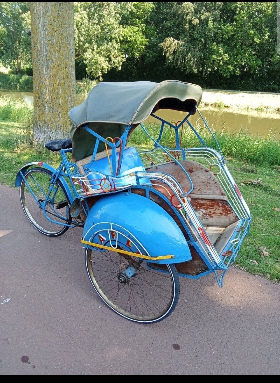 Unieke blauwe riksja - fietstaxi met kap, Ophalen, Gebruikt, Onbekend
