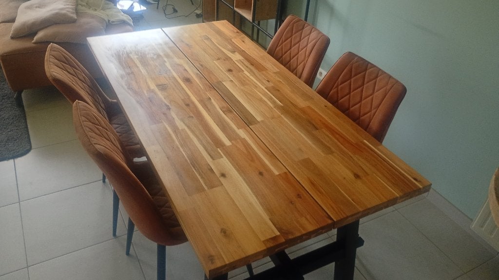 Ikea tafel met 4 stoelen in nette staat, Huis en Inrichting, Tafels | Eettafels, Ophalen, Gebruikt, 50 tot 100 cm, 150 tot 200 cm