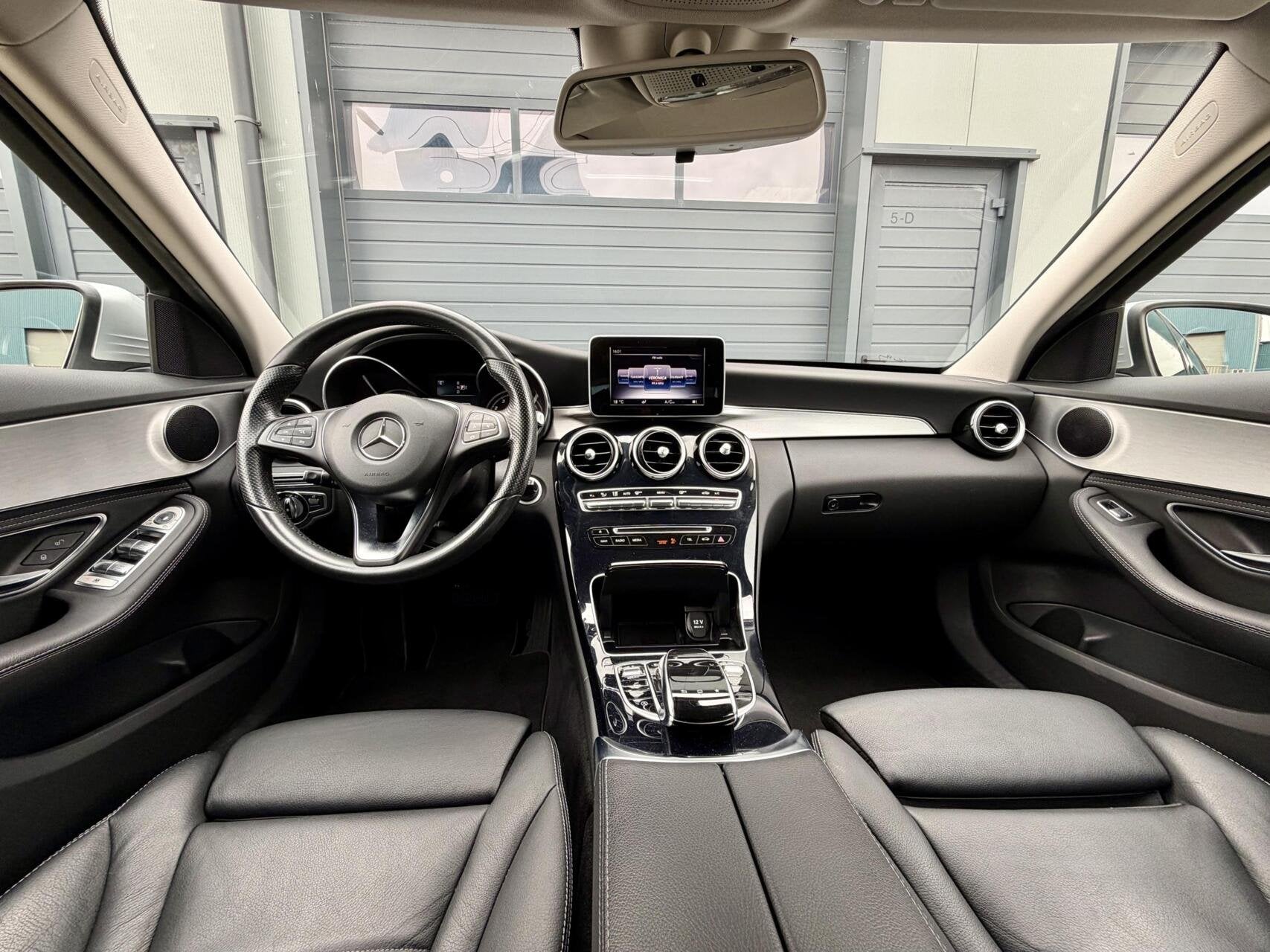 Mercedes C-klasse Estate 180 - 156pk Ambition | Nieuwe Model, Auto's, Automaat, Dealer onderhouden, Achterwielaandrijving, Parkeerassistent